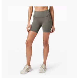 Lululemon Fast and Free 6” Grey Sage size 8